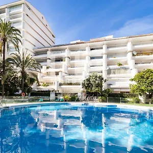204 Luminoso Apto Centro Junto A La Playa Marbella